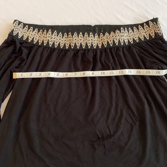 Pebble and Stone off the shoulder black top. S - Picture 9 of 10